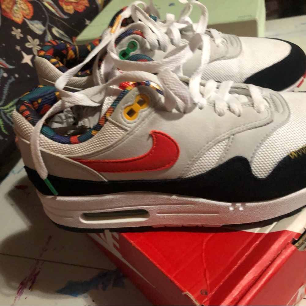 Air Max tribals new condition